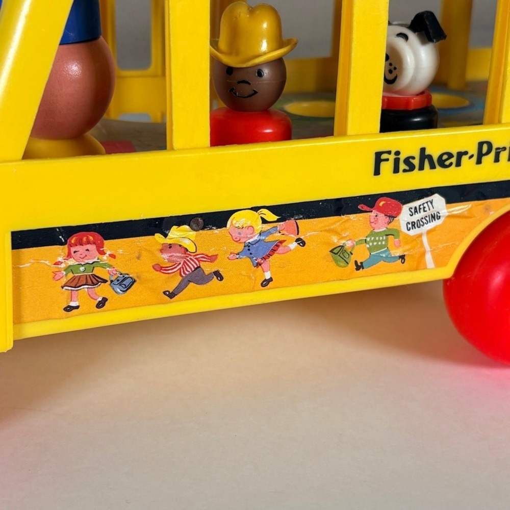 Vintage 1988‎ Fisher-Price Little People School Bus 192 4 Figures - Picture 2 of 12